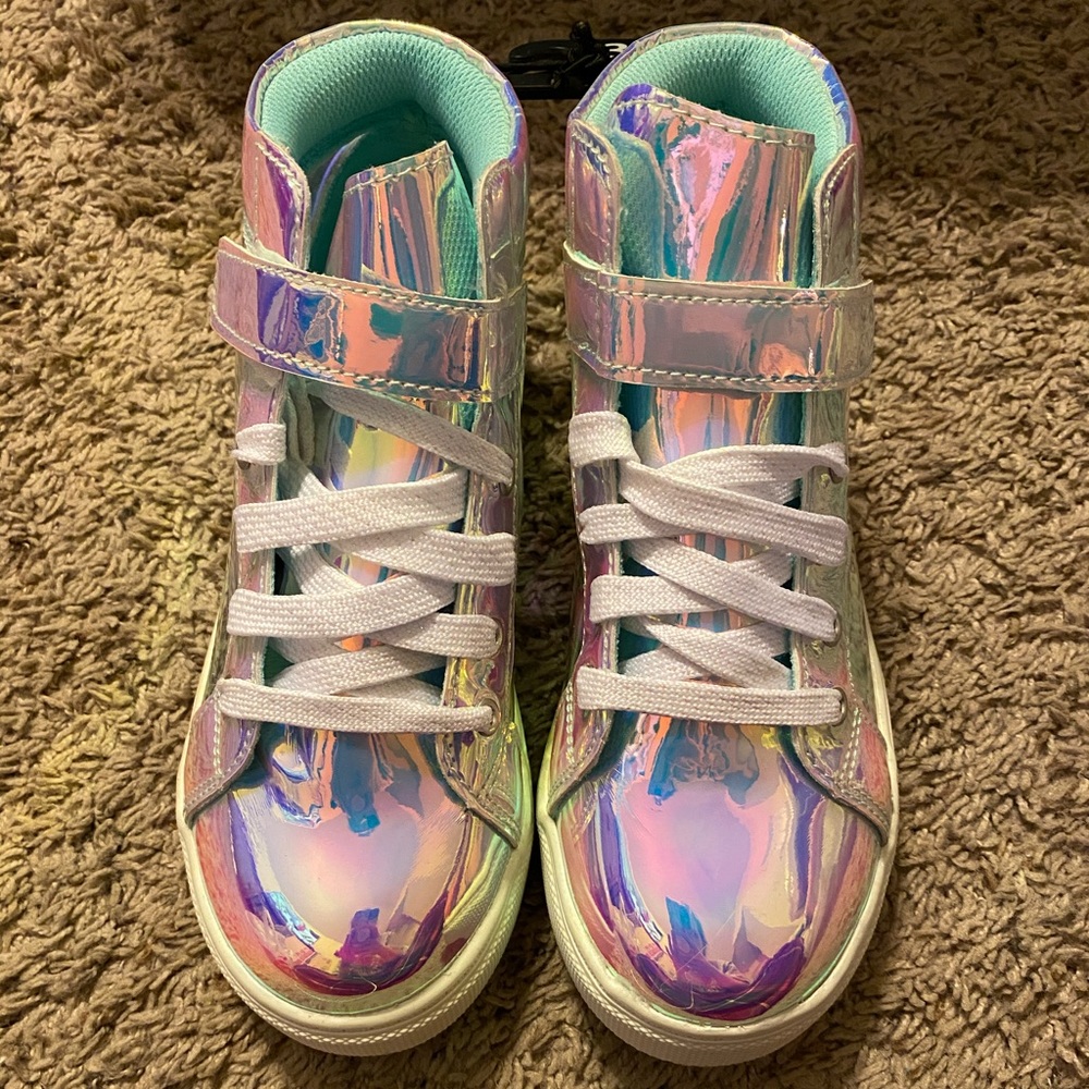 Girls shoes